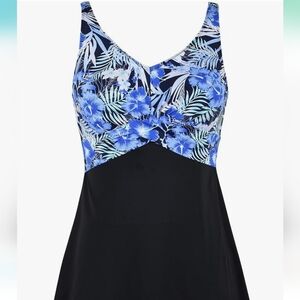 #111- Septangle Women Tankini TOP